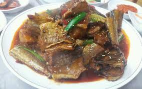 저는 맛있으면 짖는 개입니다.. 아르르르.... 왈왈왈!!! 아우우우우!!! 왕왕!!! 왈왈!!! 멍! 멍멍!!! 멍멍멍!!!!